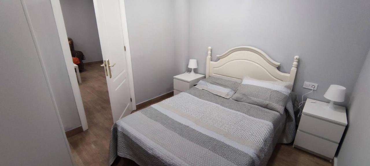 Apartamento Huerta Nueva Malaga Ngoại thất bức ảnh
